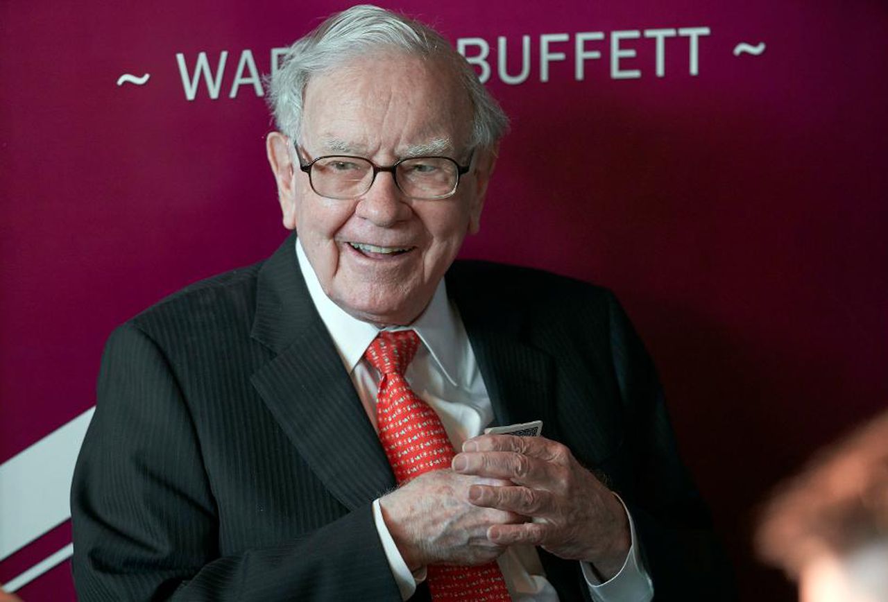 Warren Buffett’s Berkshire Hathaway Boosts Its Holding in Amazon