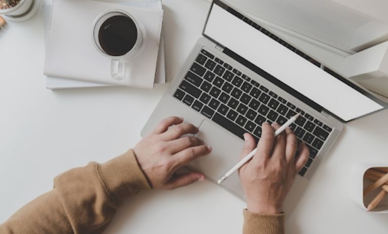 Work Should Be Fun: Play-to-Earn Gaming and the Changing Nature of Jobs Work Should Be Fun: Play-to-Earn Gaming and the Changing Nature of Jobs