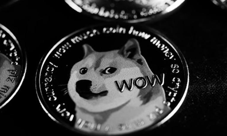 Phantom and Dogecoin holders rush to secure free NFT during Avorak AI ICO